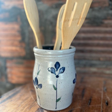 Load image into Gallery viewer, Pottery Utensil Jar