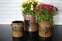 Load image into Gallery viewer, 1 1/2 Pint Crock- Provincial