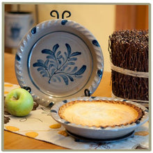 Load image into Gallery viewer, Pie Plate- Teaberry