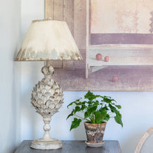 Load image into Gallery viewer, Metal Pineapple Table Lamp