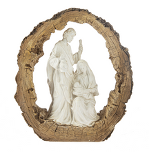 Load image into Gallery viewer, Log Nativity Figurine