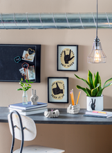 Load image into Gallery viewer, Hand Sign Sitabout