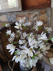 Magnolia Branch 37"