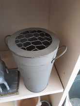 Load image into Gallery viewer, gray tin floral frog