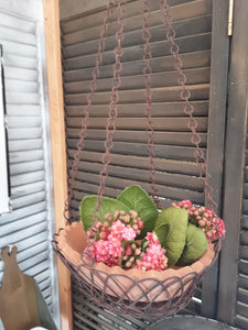 Terracotta tray with chain