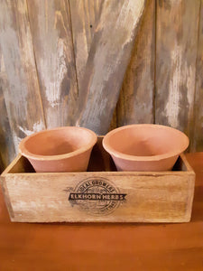 Wood tray with clay pots