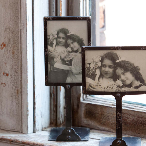 Vertical Bin Photo Frame